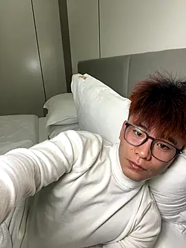 Snapshot of linfei123321 chatting on 01-08-26, 09:44 linfei123321 online show from 01-08-26, 09:44