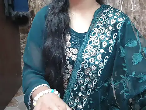 Snapshot of Nishu901 chatting on 01-10-26, 04:14 Nishu901 online show from 01-10-26, 04:14