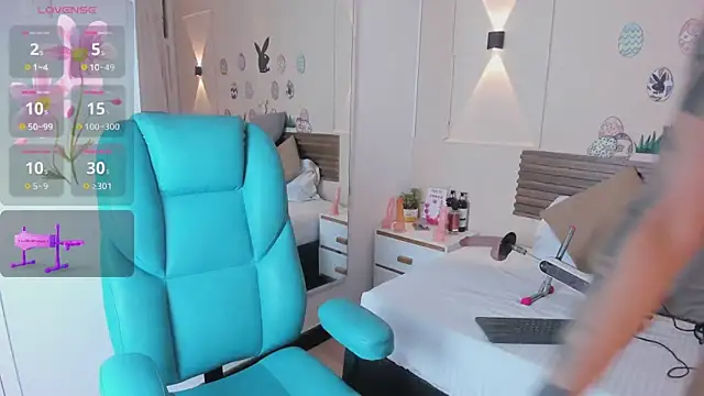 salome diamond online show from 04-20-26, 02:09