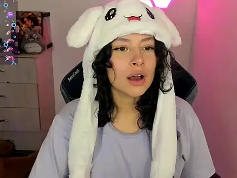 emillyaqua online show from 02-26-26, 09:58