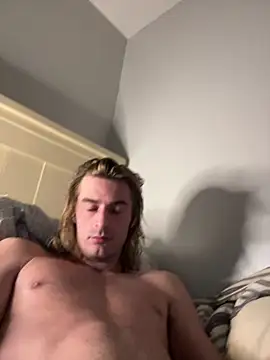 Snapshot of ThomasJayyy chatting on 03-05-26, 03:35 ThomasJayyy online show from 03-05-26, 03:35