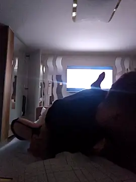 Snapshot of Andreas2335 chatting on 03-04-26, 05:02 Andreas2335 online show from 03-04-26, 05:02