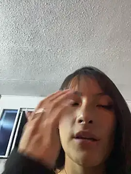 Michelle ec online show from 04-10-26, 04:44