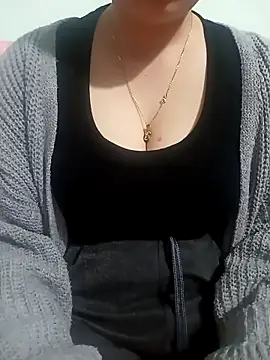 Snapshot of Tulip_Giang chatting on 01-06-26, 10:41 Tulip Giang online show from 01-06-26, 10:41