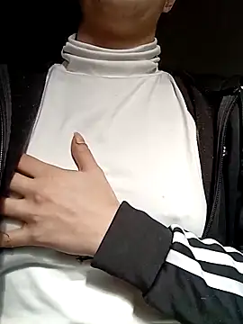 Snapshot of girlx23shusi chatting on 01-07-26, 01:24 girlx23shusi online show from 01-07-26, 01:24