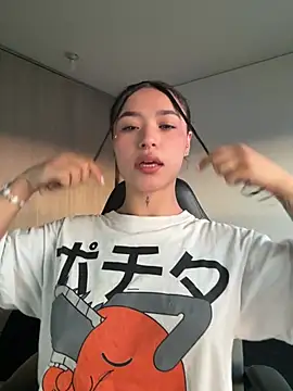 crystal dlun online show from 04-03-26, 11:03