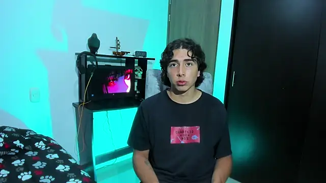 Snapshot of Keisuke_Baji_ chatting on 01-08-26, 01:35 Keisuke Baji online show from 01-08-26, 01:35