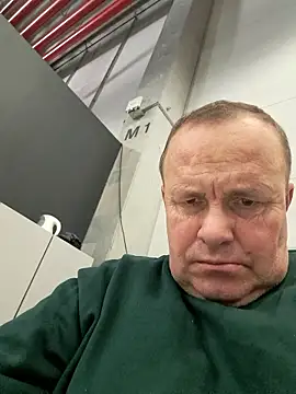 Snapshot of kanos71 chatting on 01-08-26, 12:07 kanos71 online show from 01-08-26, 12:07