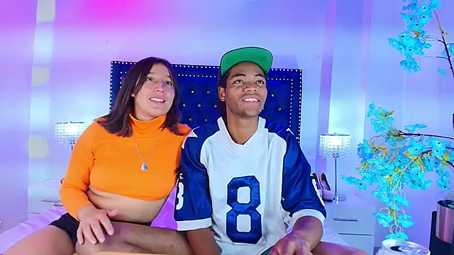 Cristal and luke online show from 01-16-26, 03:54