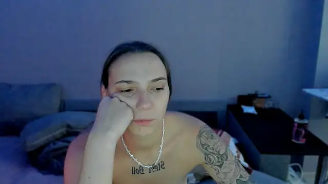 Snapshot of AnnaMized chatting on 01-16-26, 04:38 AnnaMized online show from 01-16-26, 04:38