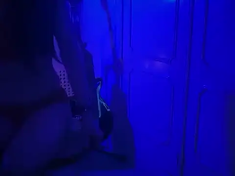 Snapshot of WarmSound chatting on 02-06-26, 05:12 WarmSound online show from 02-06-26, 05:12