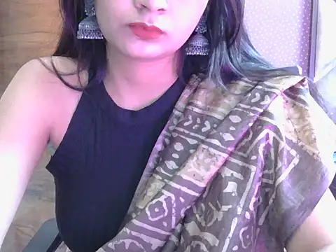 Snapshot of sweet_riyaaa chatting on 06-18-26, 04:35 sweet riyaaa online show from 06-18-26, 04:35