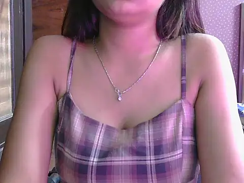 Snapshot of sweet_riyaaa chatting on 07-21-26, 04:48 sweet riyaaa online show from 07-21-26, 04:48