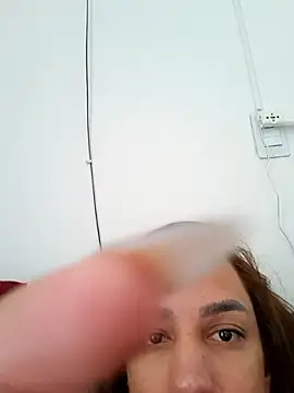 ofjuliaa online show from 01-15-26, 02:21