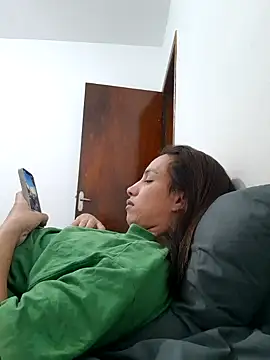 ofjuliaa online show from 06-30-26, 06:36