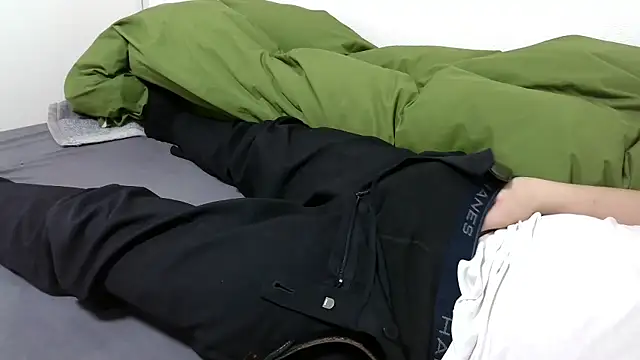 Snapshot of rinto9467 chatting on 01-16-26, 03:05 rinto9467 online show from 01-16-26, 03:05