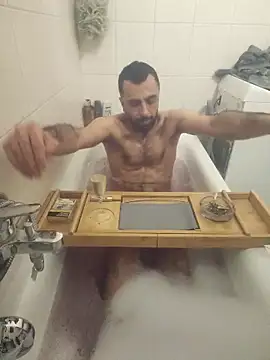 Snapshot of Moh_197 chatting on 02-07-26, 05:27 Moh 197 online show from 02-07-26, 05:27