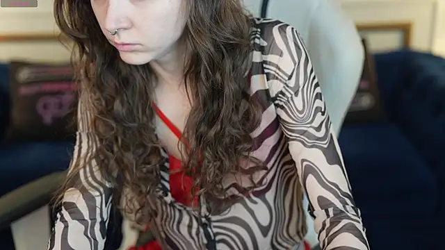 Snapshot of Orly_flame chatting on 05-28-26, 10:45 Orly flame online show from 05-28-26, 10:45