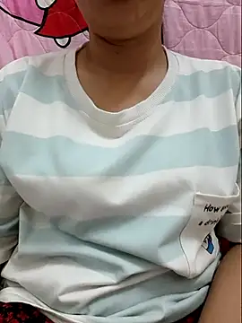 linhha23 online show from 03-25-26, 06:19