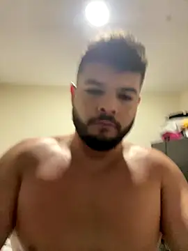 Snapshot of omarfer19 chatting on 01-06-26, 04:21 omarfer19 online show from 01-06-26, 04:21