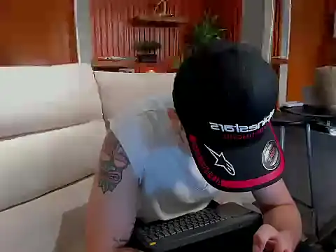 Snapshot of bigjacksonxh chatting on 03-21-26, 09:18 bigjacksonxh online show from 03-21-26, 09:18