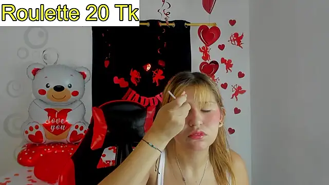 Snapshot of Bella_Blanca chatting on 02-13-26, 12:12 Bella Blanca online show from 02-13-26, 12:12