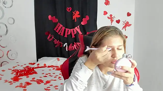 Snapshot of Bella_Blanca chatting on 02-19-26, 12:12 Bella Blanca online show from 02-19-26, 12:12