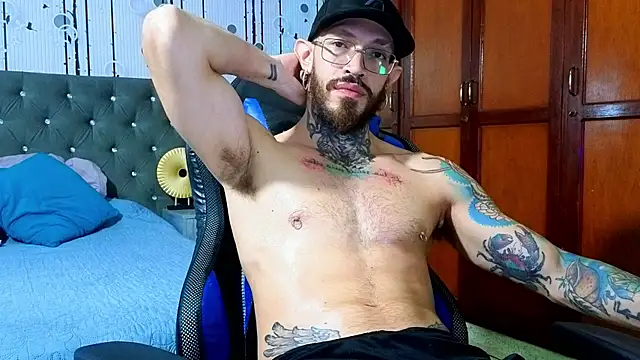 Snapshot of Simon_Rz chatting on 06-06-26, 12:10 Simon Rz online show from 06-06-26, 12:10