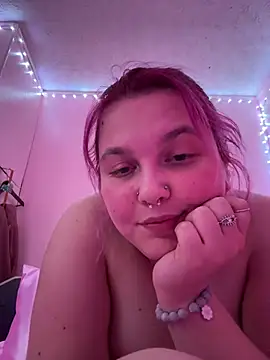 Snapshot of NeedyQueen chatting on 04-02-26, 06:44 NeedyQueen online show from 04-02-26, 06:44