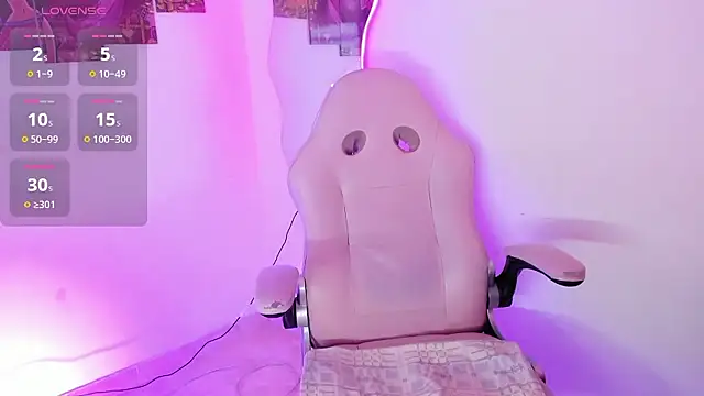 Snapshot of nova_beaumonth chatting on 01-08-26, 05:37 nova beaumonth online show from 01-08-26, 05:37