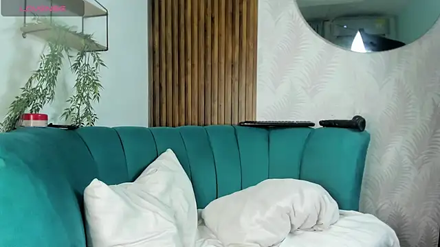 Nicki Ripperton online show from 03-15-26, 03:12