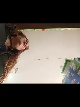 Alejandra N online show from 04-21-26, 05:28