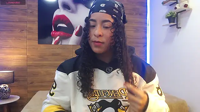 Mila lock online show from 01-09-26, 02:58