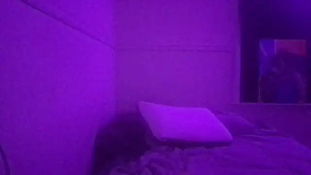 Snapshot of Busdownsamuels chatting on 06-23-26, 10:30 Busdownsamuels online show from 06-23-26, 10:30