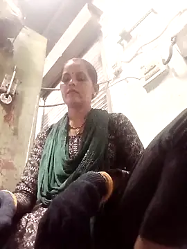 Hasmi hot09 online show from 03-12-26, 01:17