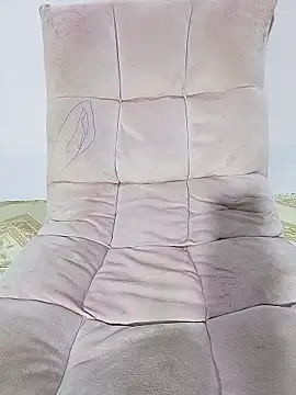 Snapshot of MiaBaba chatting on 01-07-26, 08:11 MiaBaba online show from 01-07-26, 08:11