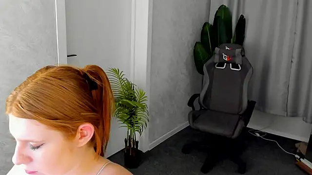 Sally Ange1 online show from 04-19-26, 09:08