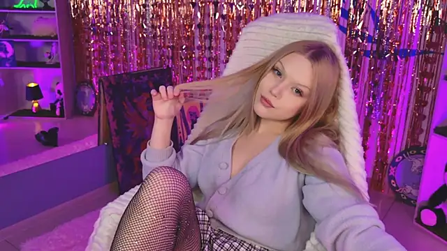 Snapshot of ChloeWhite chatting on 02-26-26, 09:30 ChloeWhite online show from 02-26-26, 09:30