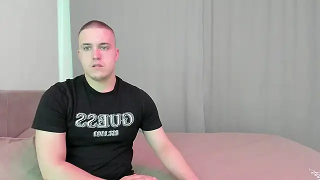 Snapshot of Eva_Alex_ chatting on 05-27-26, 10:12 Eva Alex online show from 05-27-26, 10:12