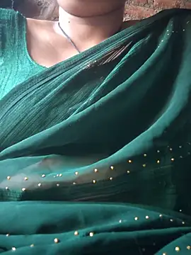 Nilam cute online show from 05-19-26, 12:55