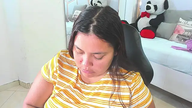 Snapshot of tatikanyx chatting on 05-08-26, 12:10 tatikanyx online show from 05-08-26, 12:10