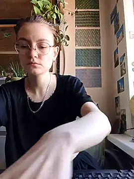 Shy Bamby online show from 06-23-26, 01:53