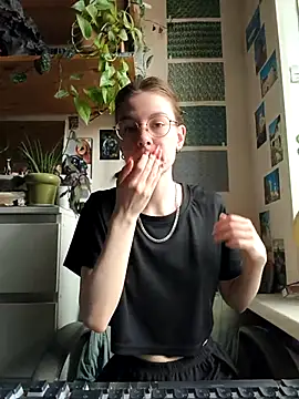 Shy Bamby online show from 07-01-26, 10:39
