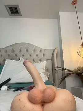IvonneOwen online show from 05-24-26, 12:54