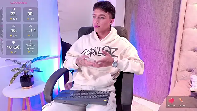 LeoHard   online show from 04-13-26, 01:44