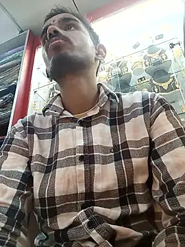 Snapshot of Rajkuma12345 chatting on 02-14-26, 06:43 Rajkuma12345 online show from 02-14-26, 06:43