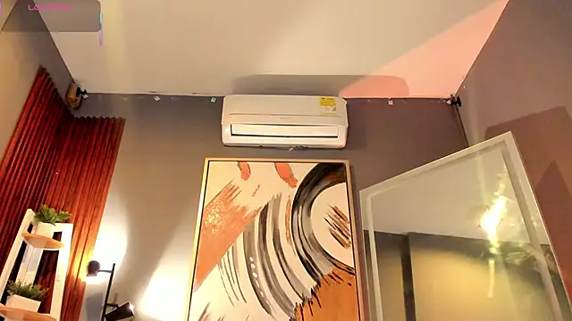 ailann  online show from 04-21-26, 01:42