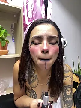 Electra Darkk online show from 04-17-26, 04:54