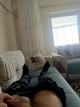 berk denizz 32 online show from 04-19-26, 11:31