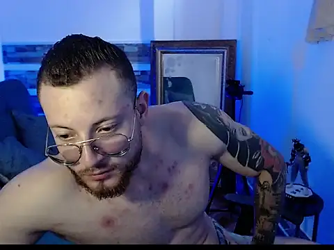 Snapshot of Justin-mackenlly chatting on 03-08-26, 08:34 Justin-mackenlly online show from 03-08-26, 08:34